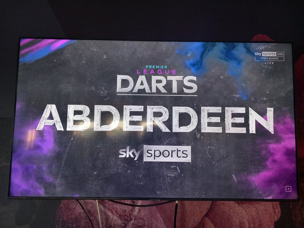HarryGCButler's tweet photo. @SkySports some cunt had one job tonight... https://t.co/iGI1824xJu