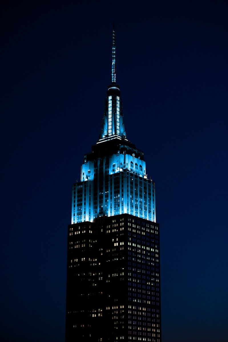 Empire State Building tweet media