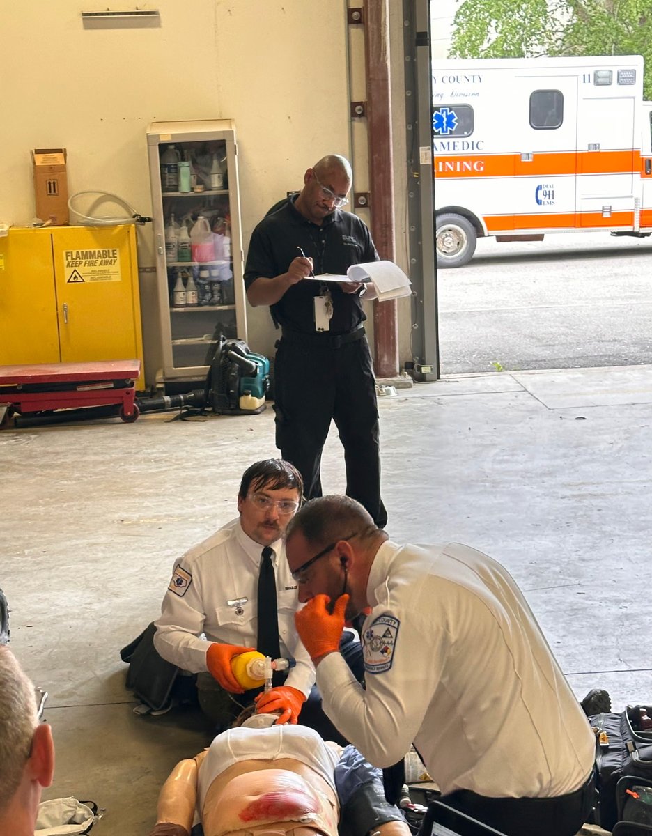 Surry_ES's tweet photo. 🚑 Representing EMS 🚑

Surry County EMS Paramedics recently competed in the UNC Carolina 2026 May Day Pre-Hospital Competition

We are proud to recognize Josh Booker, Josh LeCrone, and Lane Bolatto for earning 2nd place in this year’s event. https://t.co/ExFcuDbaIv
