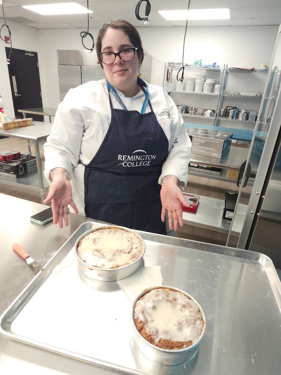 RemingtonEDU's tweet image. Remington College–Nashville Campus 🍰Baking students made delicious butter cakes this week! Hands-on learning never tasted so good.  #remingtoncollege #Nashville #baking