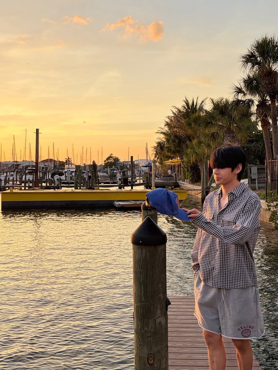 dinorahalexande's tweet image. [📸 Publicación de Ig — #V] 

🐻 Tampa ARMY, ustedes pusieron la vara demasiado alta, sin exagerar🔥
#v #bts #BTS_ARİRANG #TAEHYUNG