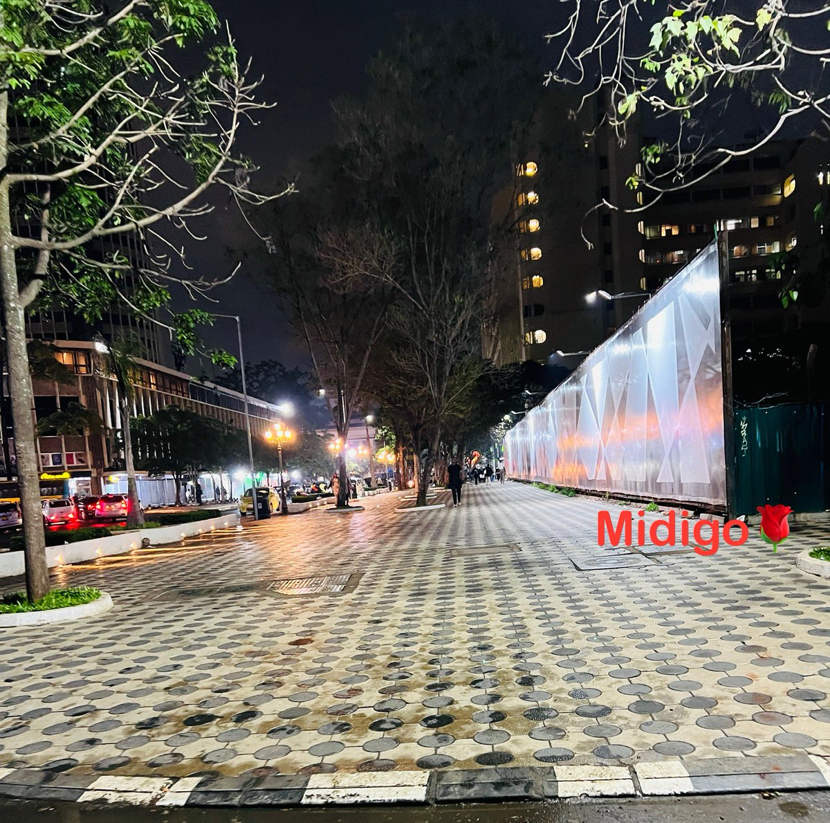 RowMidigo's tweet photo. Nairobi CBD at 9.30pm @SakajaJohnson more street lights are needed around Railways area 👍👍👍…. #nairobigovernor2027 https://t.co/MNN6oCrlD0