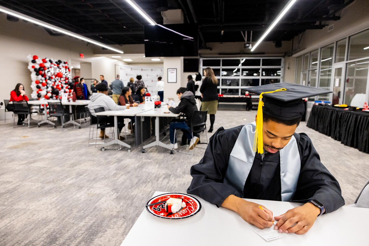 NIU tweet media