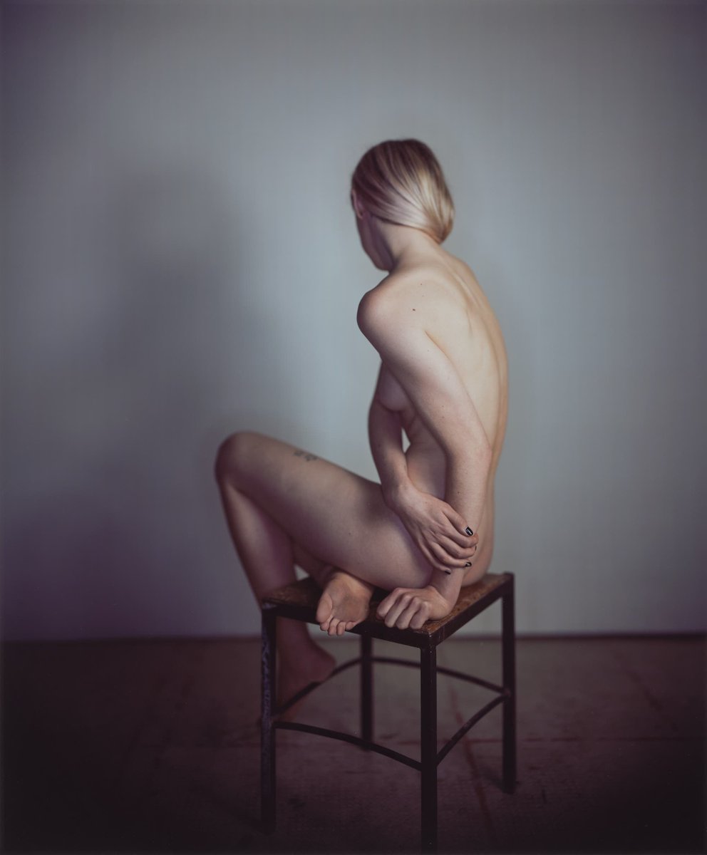 Seated Phie.

Richard Learoyd.