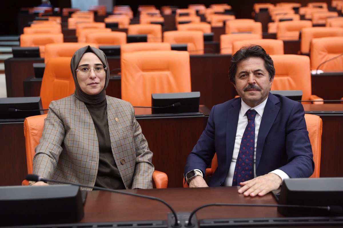 CYAZMAC's tweet photo. 📍TBMM Genel Kurulu

250 Sıra Sayılı Bazı Kanunlarda Değişiklik Yapılmasına Dair Kanun Teklifi’nin 16. maddesini kabul ederek Genel Kurul çalışmalarımızı tamamladık.

@Akparti @AKPartiTBMMGrup https://t.co/CWupnEKeHD