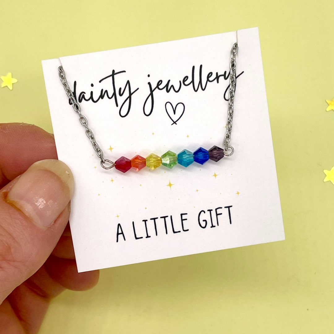 madebyjaneB's tweet image. Dainty rainbow beaded bar necklace with silver chain 🌈

etsy.com/shop/madebyjan…

#shopindie #handmadenecklace #rainbow #PositiveVibesOnly #BirthdayGift #giftsforher #giftsforgirl #etsygifts