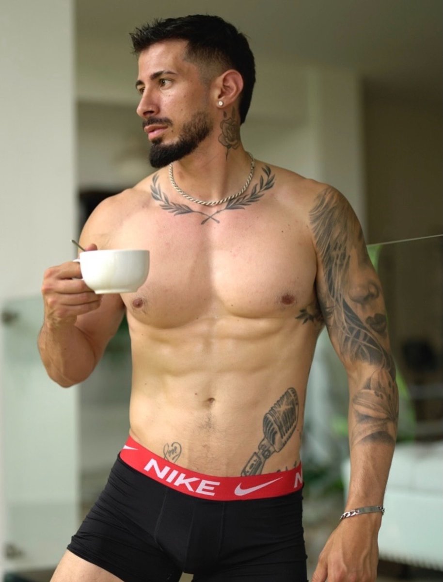 Alejandro Underwear 16k tweet media