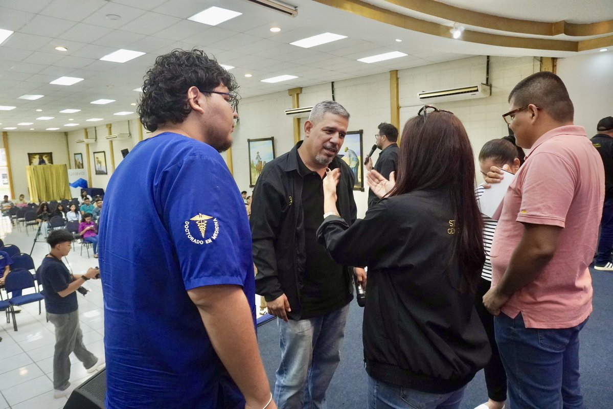 Radio El Salvador 🇸🇻 tweet media