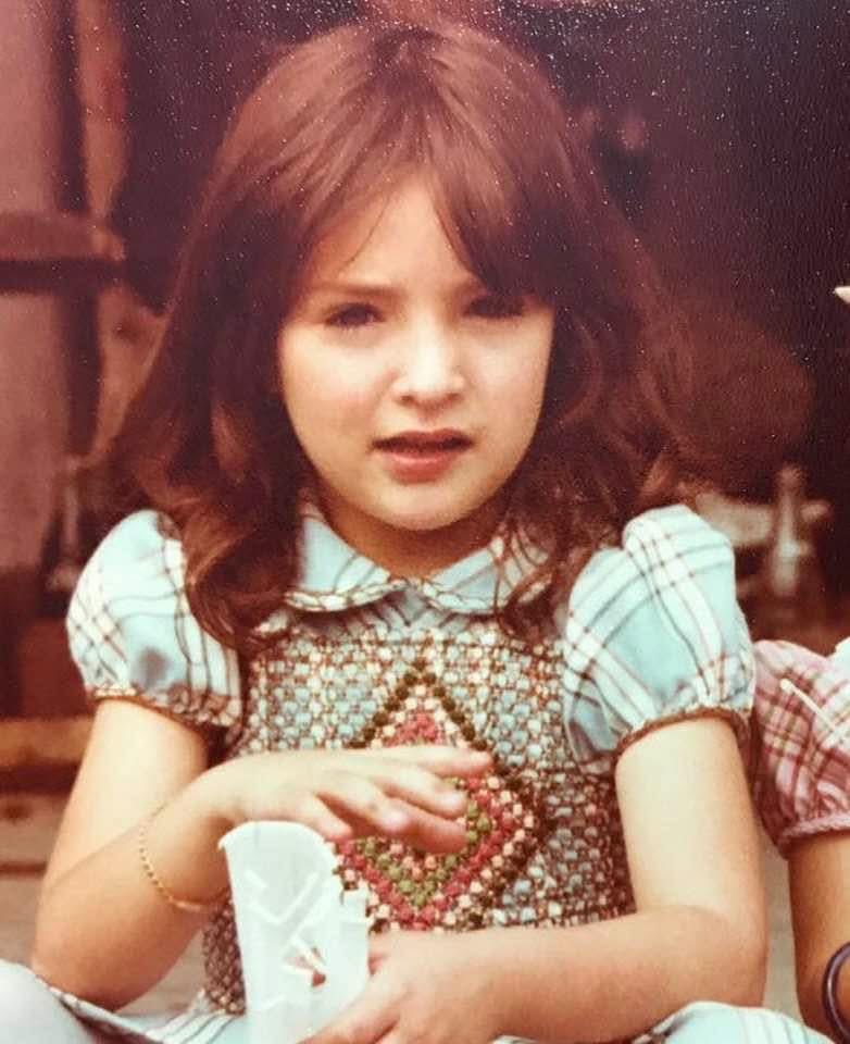 LuluMM's tweet photo. Muy feliz día a todas las niñas y todos los niños. https://t.co/0TCMQzXp9F