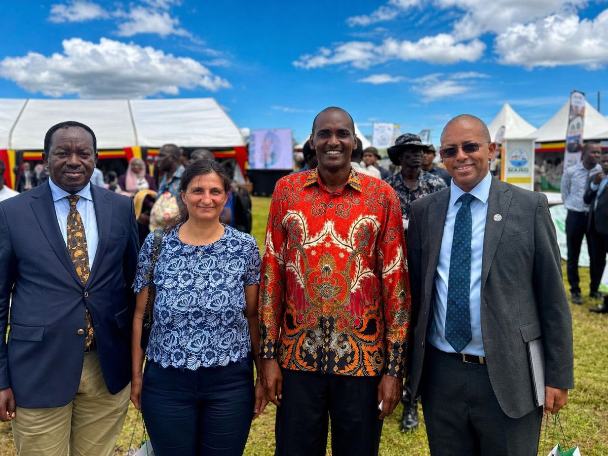 EzanaKg's tweet photo. Honoured to witness the launch of NAROVAC, Uganda’s anti‑tick vaccine, graciously presided over by H.E. the President 🇺🇬.
Ticks cost livestock sector billions. NAROVAC shows what long‑term investment in science can deliver. Congratulations @narouganda &amp; @MAAIF_Uganda https://t.co/BjM4uc0KQm