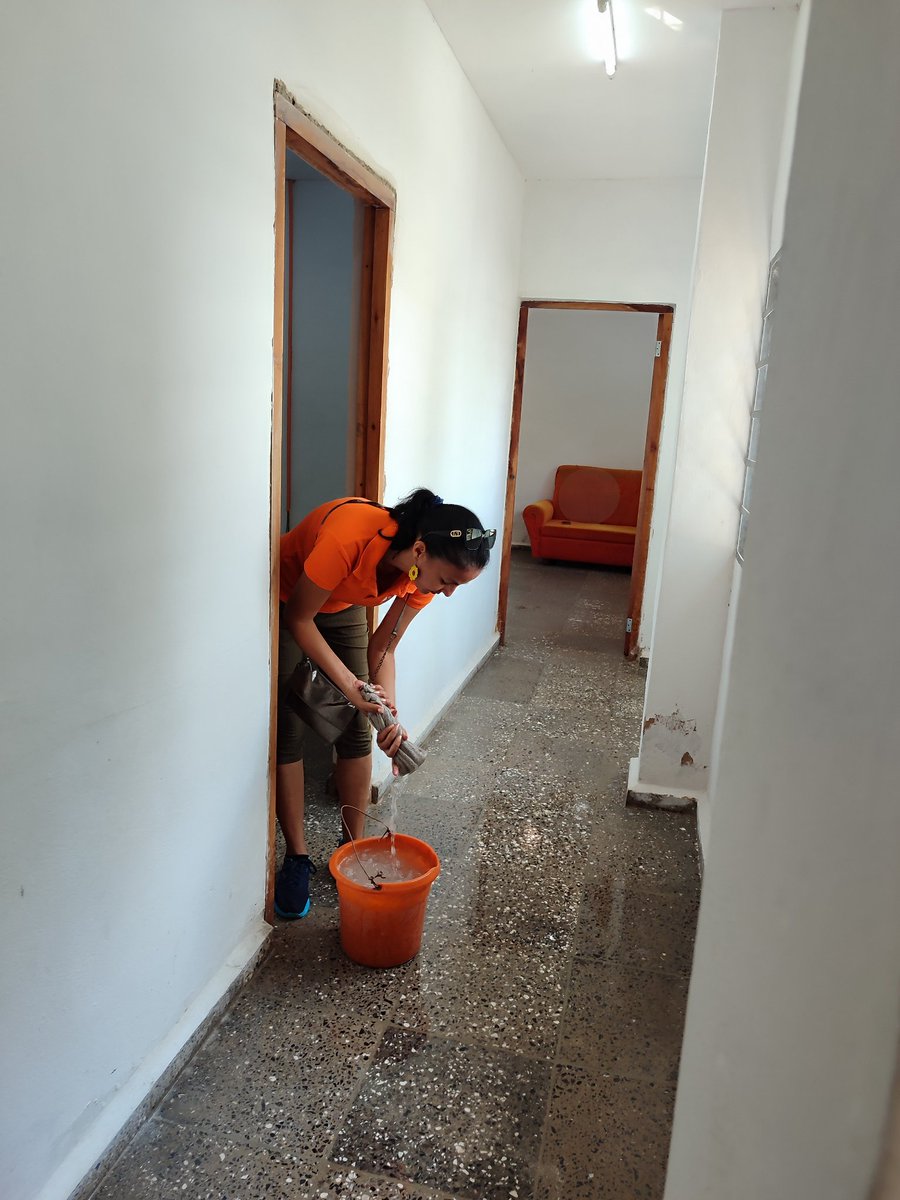 SEISACuba's tweet photo. Los trabajadores de la sede central de #SEISA realizaron en el día de hoy un cambio de labor, dedicado a la higienización en vísperas del 1ro de Mayo y del 38 aniversario de nuestra empresa.
#SEISA38 #GELECT #38yMas
#1Mayo #PorCubaJuntosCreamos #ConTodaSeguridad https://t.co/ypmTq1isCJ