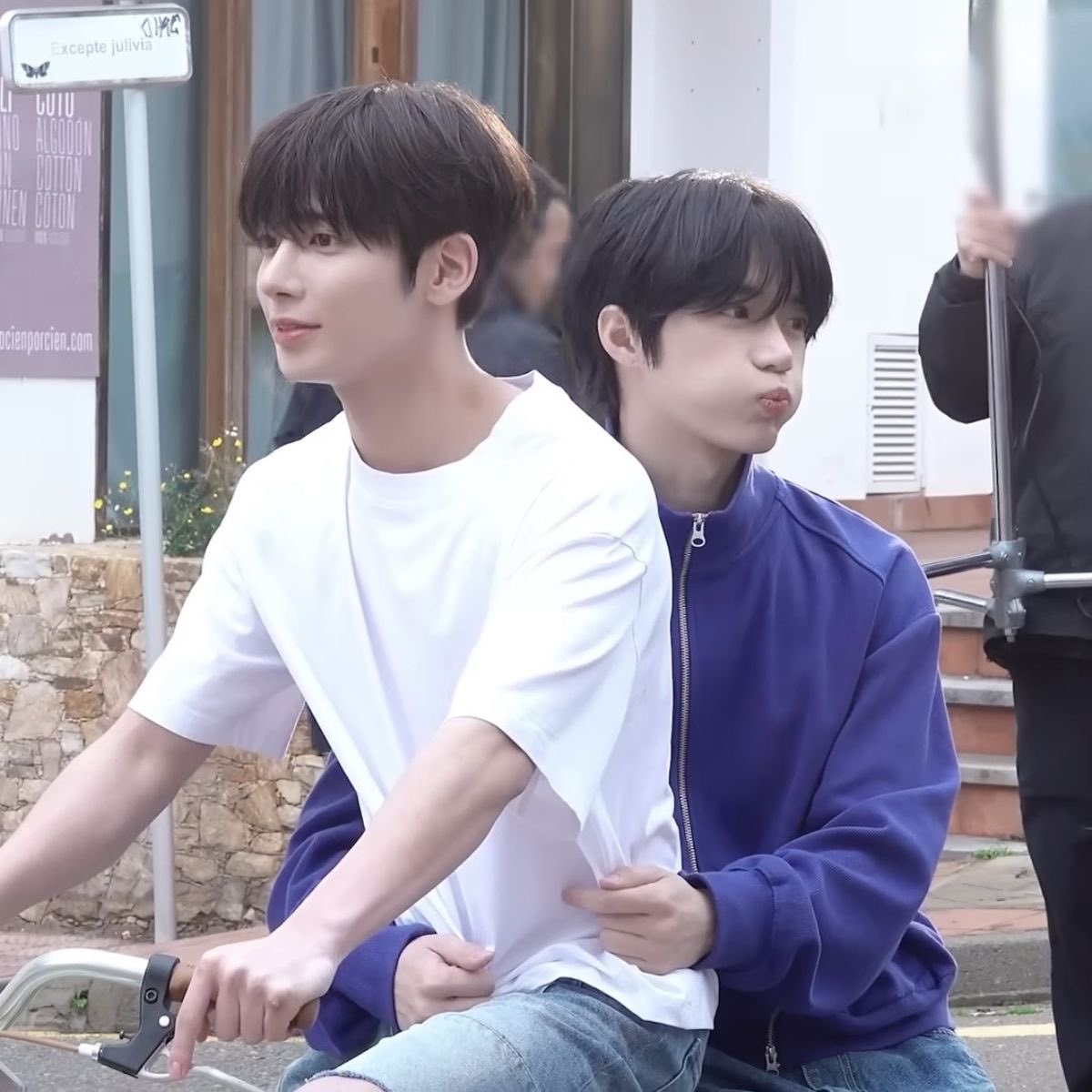 7TH YEAR: R.t”Soobin love “⌒☆ tweet media