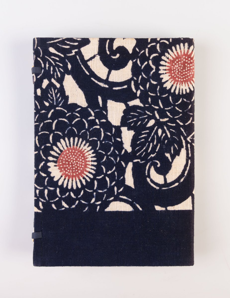 Varellium's tweet photo. Value isn't obvious from the title alone.

Selling For: $2,642 · Est. Resale: $3,450–$5,980.

We scan 1M+ listings/day.
Join the free daily finds list.

#FirstEditions #EstateSaleFinds #History https://t.co/0mIPHsELIN