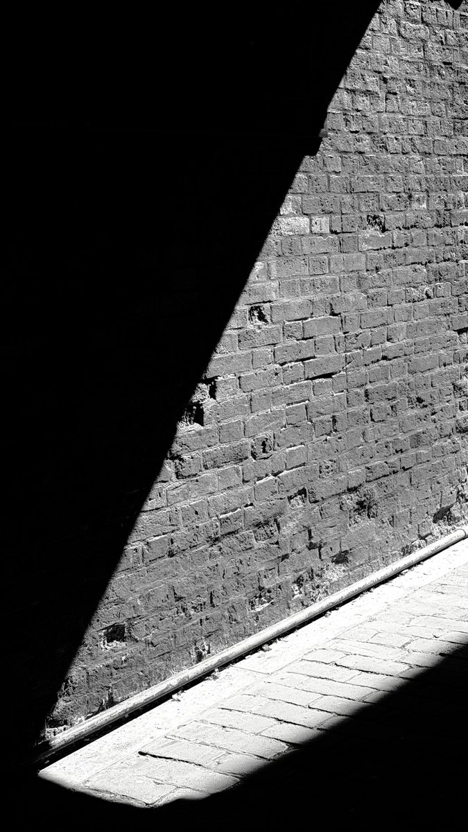 MPPhotograpyN7's tweet image. #Shadows #Minimalism #Blackandwhite #Photography #ThePhotoHour #TheCapturedCollective #TCCphotography