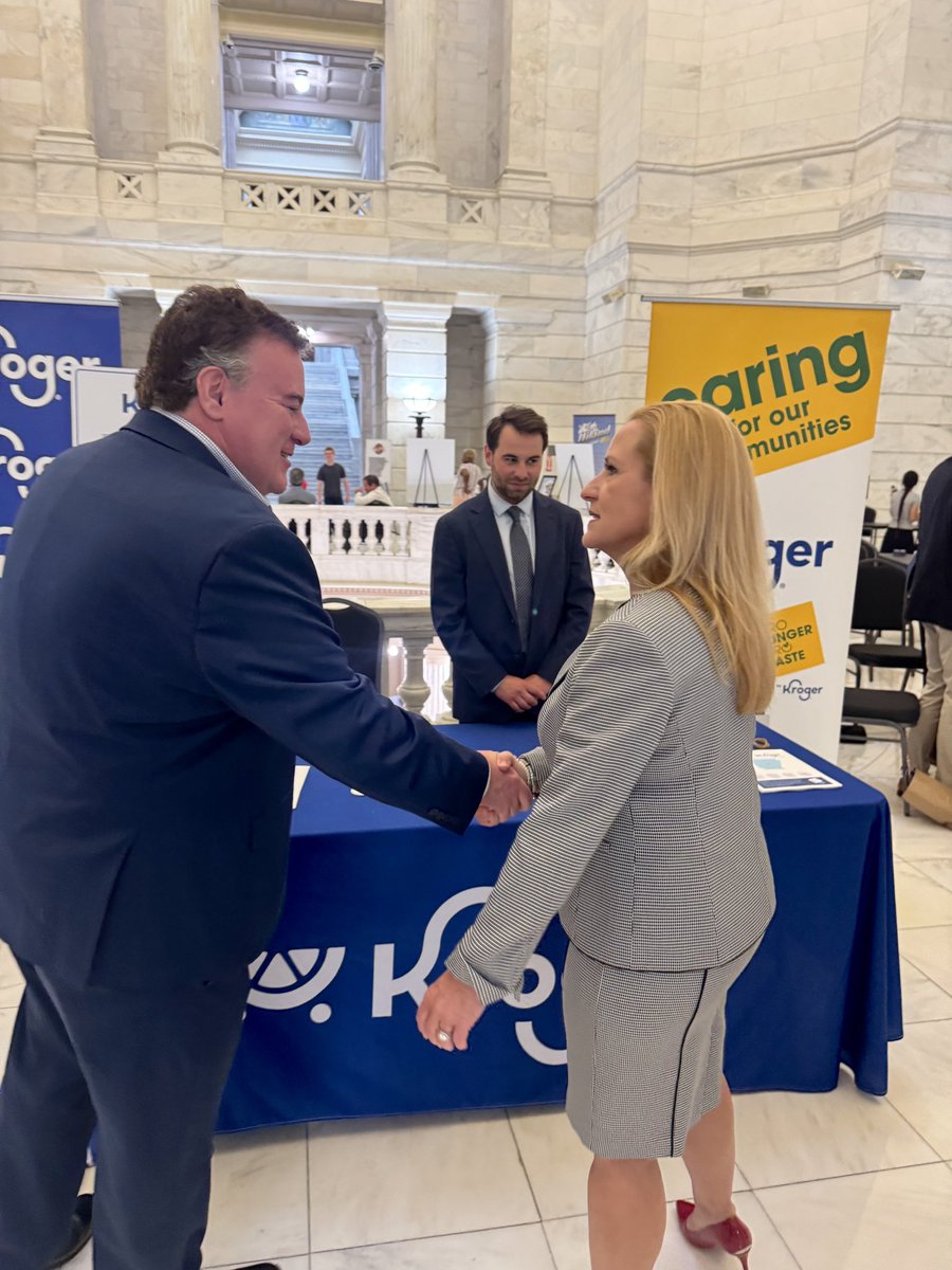 LeslieRutledge's tweet photo. It was a pleasure hosting the @AGRMAssociation at the State Capitol this week.

Appreciated hearing directly from them on the challenges and opportunities facing our retailers and communities. Thanks for stopping by! https://t.co/oOrAvCcNKg