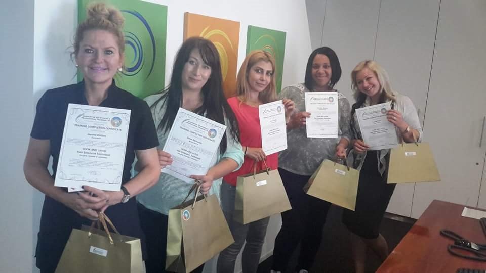 needa_makeover's tweet image. Ready to build a #flexible, profitable #career in one of #beauty’s fastest-growing industries? Learn 18+ professional techniques and join 4,000+ graduates worldwide! 📘 Apply for your Hair Extensions Training Academy Prospectus today 👉 bit.ly/3YwunSy