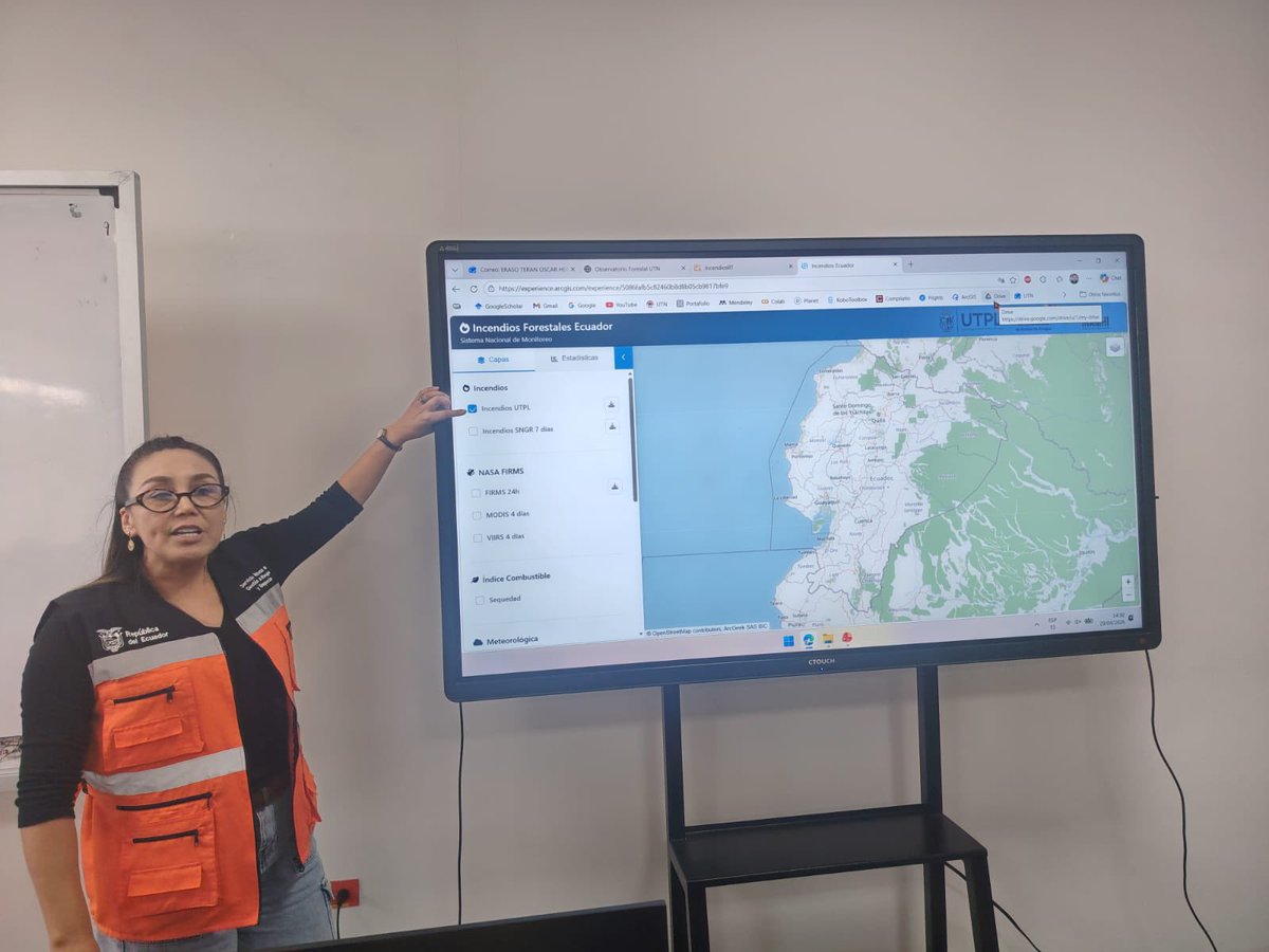Riesgos_Ec's tweet photo. 📍#Manabí

Desde la Secretaría Nacional de Gestión de Riesgos, junto a la Universidad Técnica del Norte y la FAO (Organización de las Naciones Unidas para la Alimentación y la Agricultura), fortalecimos capacidades para la gestión de incendios forestales.

Capacitamos a 60 participantes, entre bomberos y actores clave, en herramientas satelitales para la prevención, monitoreo y respuesta oportuna en territorio. 🇪🇨

@CaroLozanoHaro 
@Presidencia_Ec 
@ComunicacionEc 
@GoberManabi 

#ElNuevoEcuador