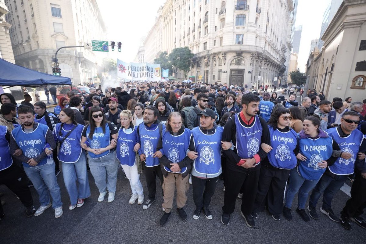 La Cámpora tweet media