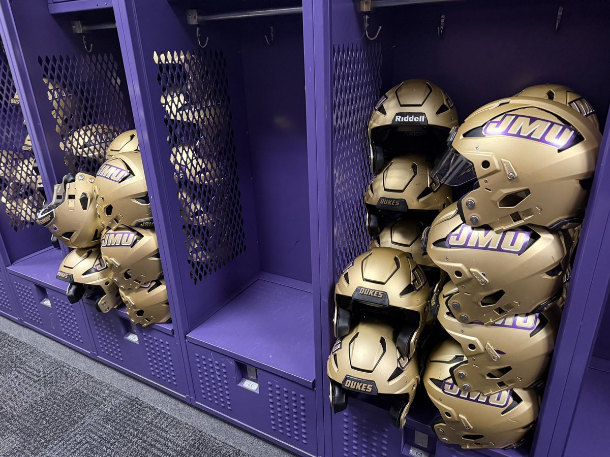 HelmetGuyTy's tweet photo. Great day to be a DUKE!!! @JMUFootball @JMUFBEquip 🔥 thank you @marchand_lynch @coach_bnapier @MattRoanAD for the help and support in @RiddellSports 🤝 The Gold Helmets will be ready to roll again for a great 2026 season 🏈 #GoDukes #TeamRiddell #AxiomTakeover https://t.co/FWs2EjAJ0l