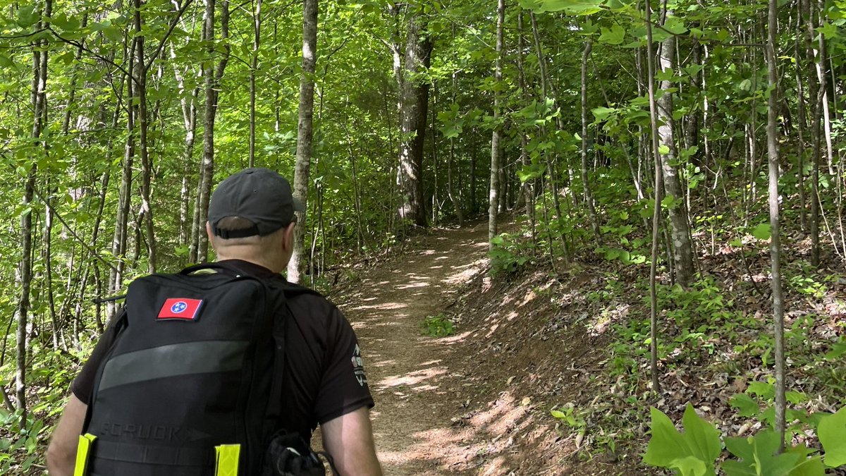FiercePlanetAdv's tweet photo. East Tennessee has incredible trails. We're building a community to explore them.

Weekly hikes. Monday rucks. Weekend adventures. Beginner to intermediate welcome.

Come find your crew. 👉 https://t.co/72EGXRGY3C

#EastTennesseeHiking #HikingCommunity #Rucking #GetOutside #TN https://t.co/7ehYhjNGaE