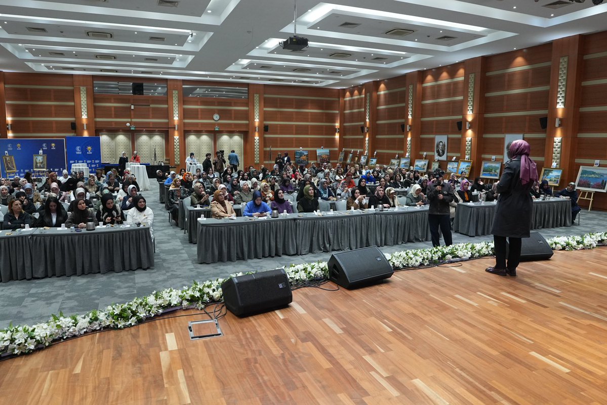 AK Kadın İstanbul tweet media