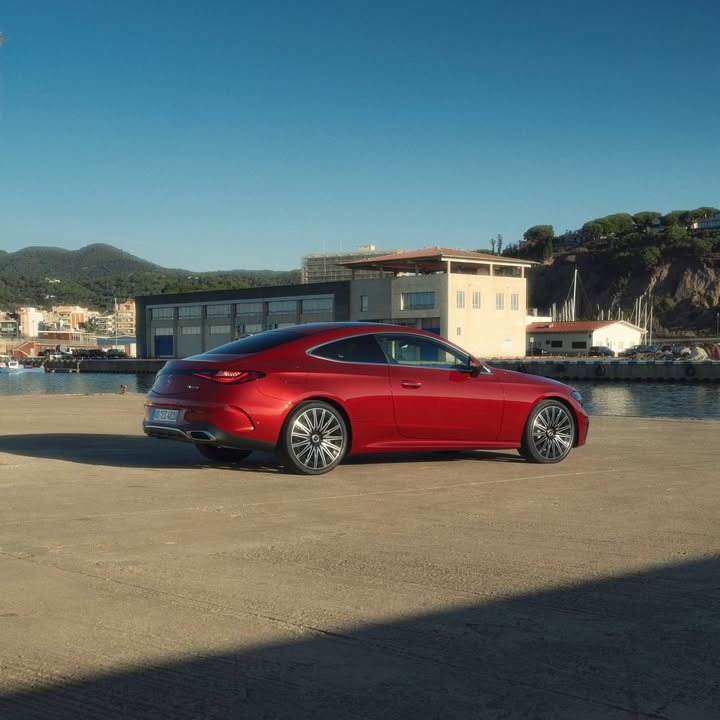 Mercedes-Benz tweet media