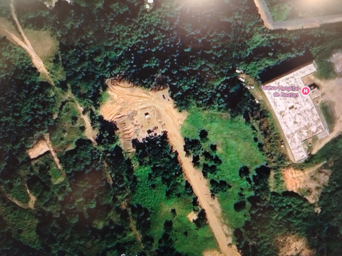 herzelp's tweet photo. Se venden lotes de terreno en Residencial Bosques de Pandora, sector Dixon Cove, Roatan. Lotes aproximadamente de 240 M2, a un precio de $135 por M2. Valor aprox: $32,400 (865,000 lempiras). Hay opción de financiamiento directo con prima. Tel. 9593 4715 https://t.co/DuZCT4KfMq
