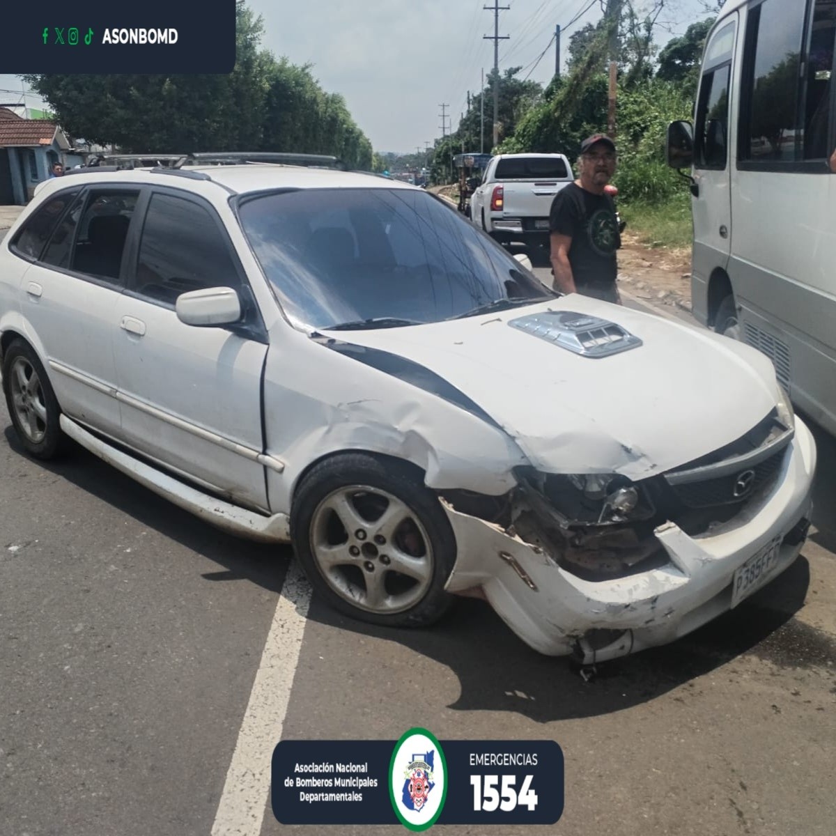 regionmasgt's tweet image. #MásNoticias 🚨 | Siete heridos dejó un accidente de tránsito en la calzada Luis Flores Asturias, Coatepeque, Quetzaltenango.

Elementos de Bomberos Municipales Departamentales atendieron a los heridos y los trasladaron a un centro asistencial.