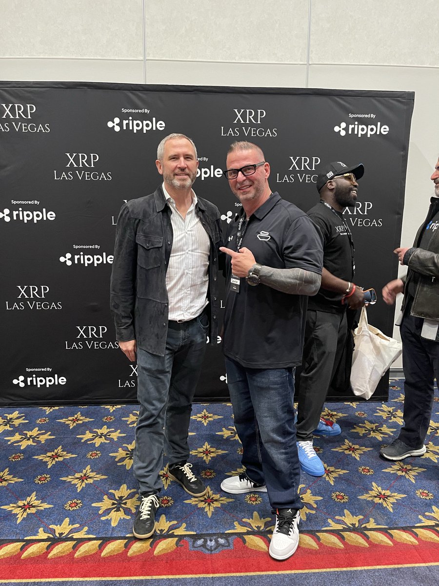 CaptainZackZBCN's tweet image. 🏴‍☠️Good to be partners was great meeting you @bgarlinghouse 🤝