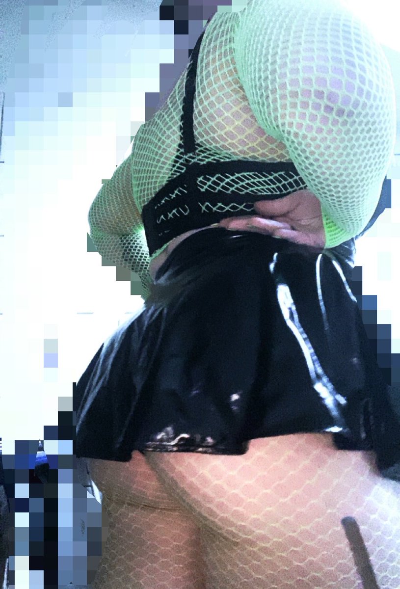 s1nnerz666's tweet image. Fetish wear for life🤞🏼
#fetishwear #pvc #nsfw #thick #fatass