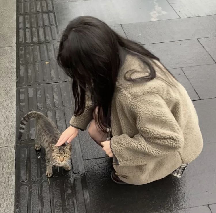 Pinkyebitch's tweet photo. 🧵 ⊹₊˚‧︵‿₊୨ᰔ୧₊‿︵‧˚₊⊹ 
Como eu bato minha meta de passos ( quase todos os dias ) mesmo tendo pouco tempo, a thread para o #edtwt #tatwt https://t.co/tUyQX3OBoK
