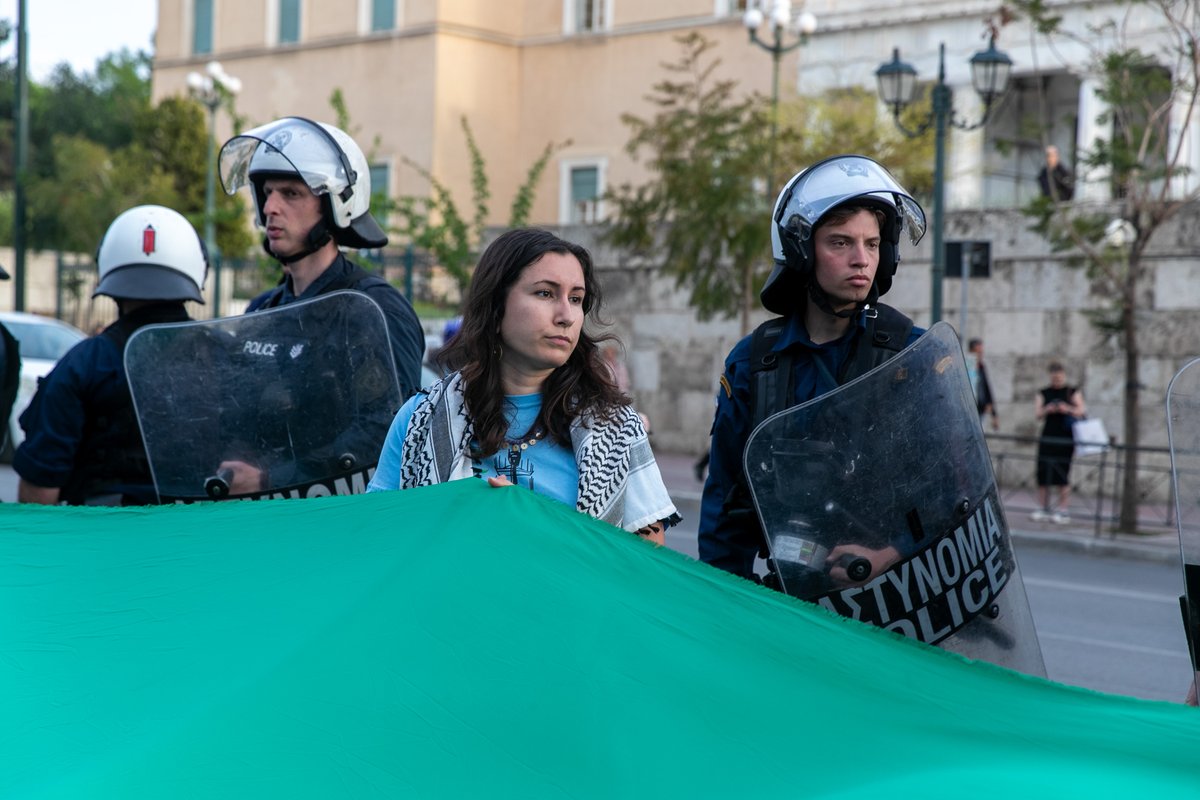 lolosmarios's tweet image. Συγκέντρωση στο Υπουργείο Εξωτερικών κατά της πειρατεία των ισραηλινών δυνάμεων σε βάρος του Διεθνούς Στόλου Αλληλεγγύης που έπλεε προς τη Γάζα.

#marchtogaza #FreePalestine
30-4-26