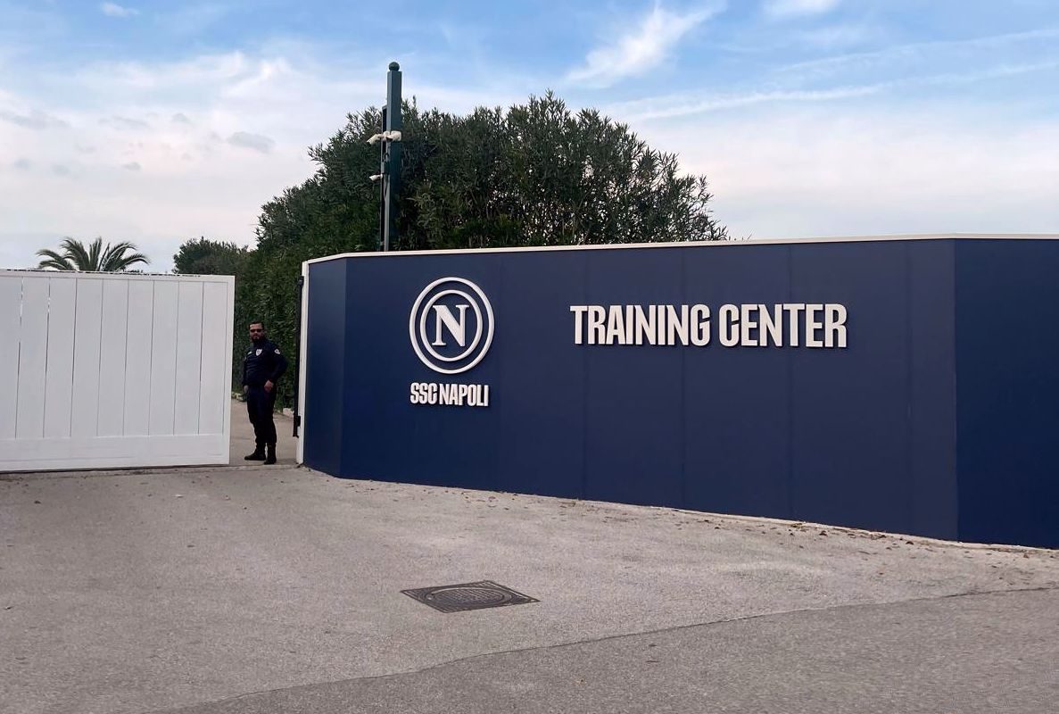 NCN_it's tweet image. Qui #CastelVolturno – Allenamento mattutino in vista del Como: il reprot della #SSCNapoli 

napolicalcionews.it/news-calcio-na…