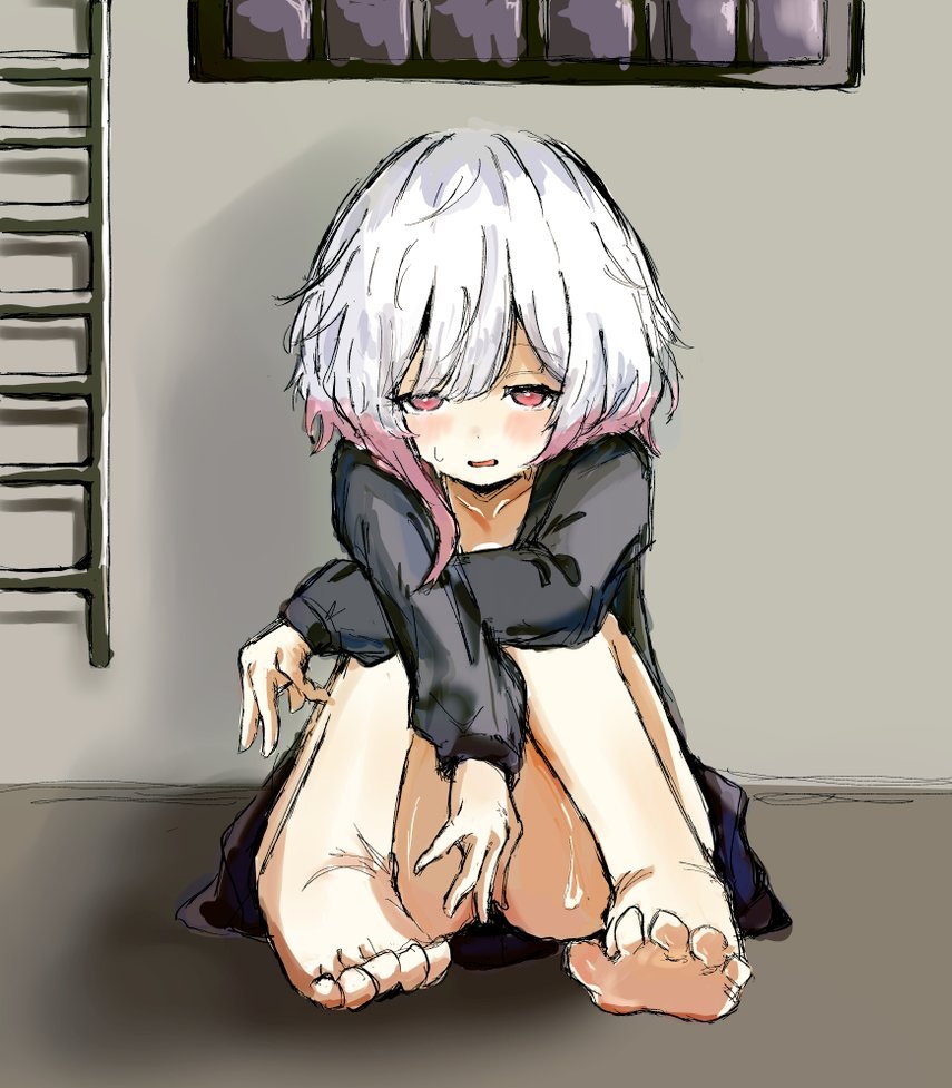 ＃まのさば二次創作
エマちゃん...制服姿で足見せて...