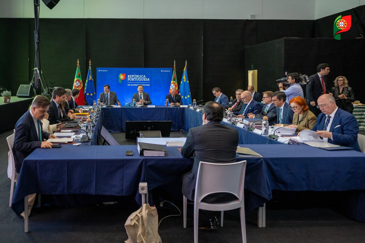 iestruturas_pt's tweet image. Hoje, em Conselho de Ministros, que decorreu em Beja, foram aprovadas medidas importantes para o futuro do país – com impacto direto no território, na sustentabilidade e na modernização do Estado.
#MIH #BIM