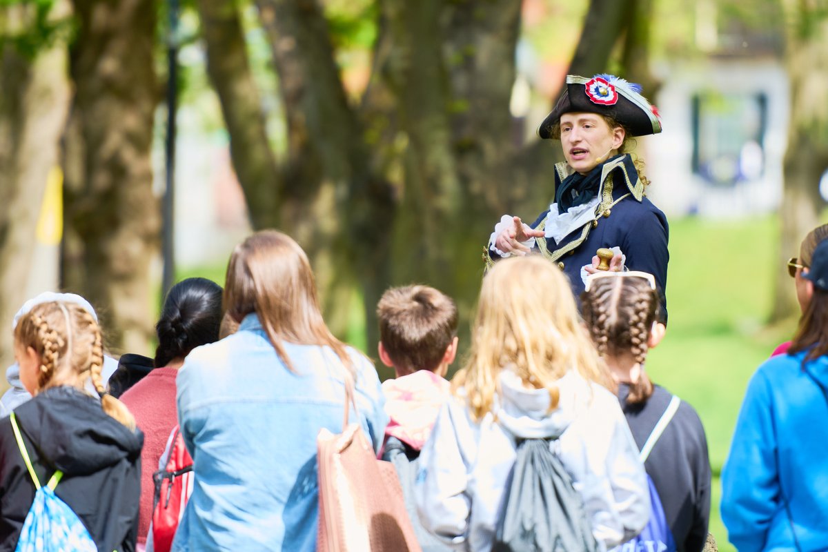 TheFreedomTrail's tweet image. The Freedom Trail Foundation has been nominated by USA Today's @10best for "Best History Tour" 🎉  

Show your support by voting once per day until Monday, May 11th. 

🔗 Vote here: 10best.usatoday.com/awards/freedom…
.
.
.
#TheFreedomTrail #bostonhistory #BestHistoryTour #10best