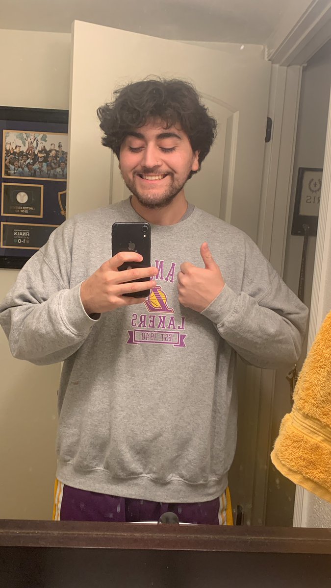 Anthony tweet media