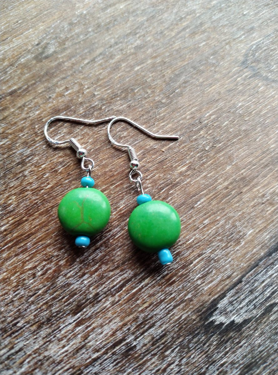 mena_callaghan's tweet image. 🌊Ocean-inspired blues for summer🌊
New handmade earrings from The Crafty Handmaiden,
💚Lightweight &amp;amp; easy to wear.
💚Adds a splash of colour to any outfit.
PM to purchase
for more visit👇
craftyhandmaiden.my.online.store
#earrings #summerfashion #accessories #stylegoals