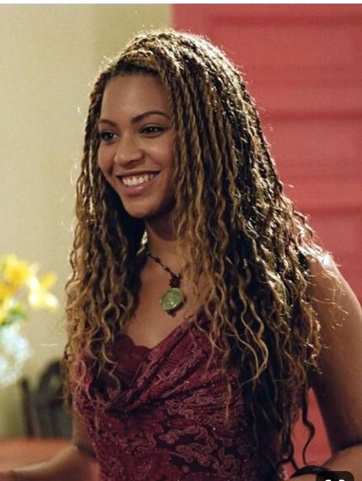 beyoncé hourly 𐚁ིྀ ৎ୭˚˖٠ tweet media