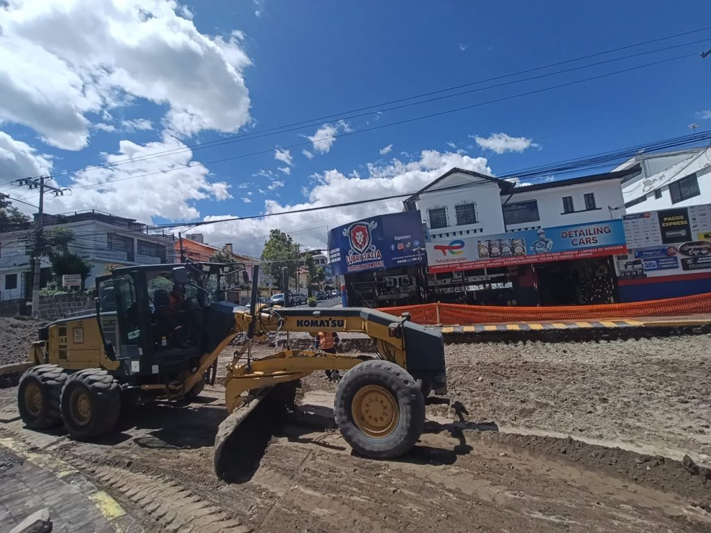 Obras Quito tweet media