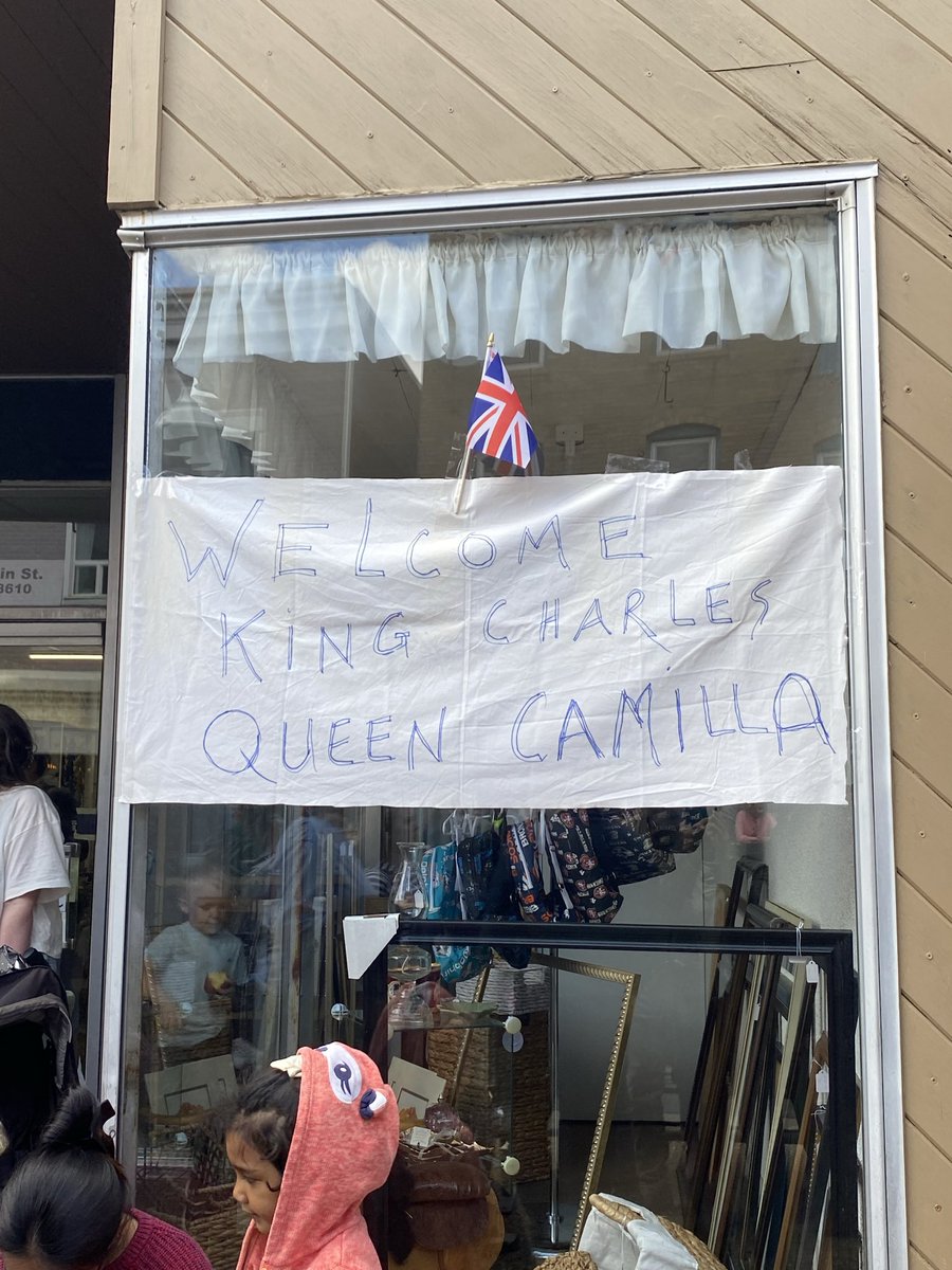 i_b_rob's tweet photo. @PerdieXAmerica โฆit was pleasantly non chaotic #FrontRoyalVA #Virginia ๐บ๐ธ #kingcharlesandqueencamilla https://t.co/tieunQ8CWg
