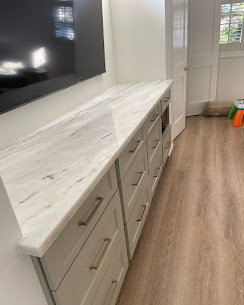 usstoneoutlet's tweet image. Upgrade your kitchen with elegant Venice White Marble and nuage quartzite countertops! A perfect choice for a New Orleans home remodel.

zurl.co/cQG1D 

#VeniceWhiteMarble #Marble #Countertops #NewOrleans #USStoneOutlet
