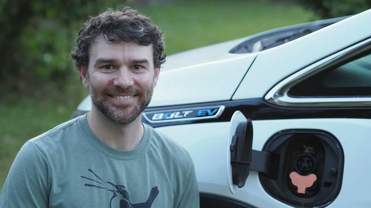 cleanenergyorg's tweet image. Buying used? From online marketplaces to charging rates to EV rebates, we’ve compiled a beginner’s guide to buying a used #ElectricVehicle! 👉 ow.ly/TN4N50YQO5m