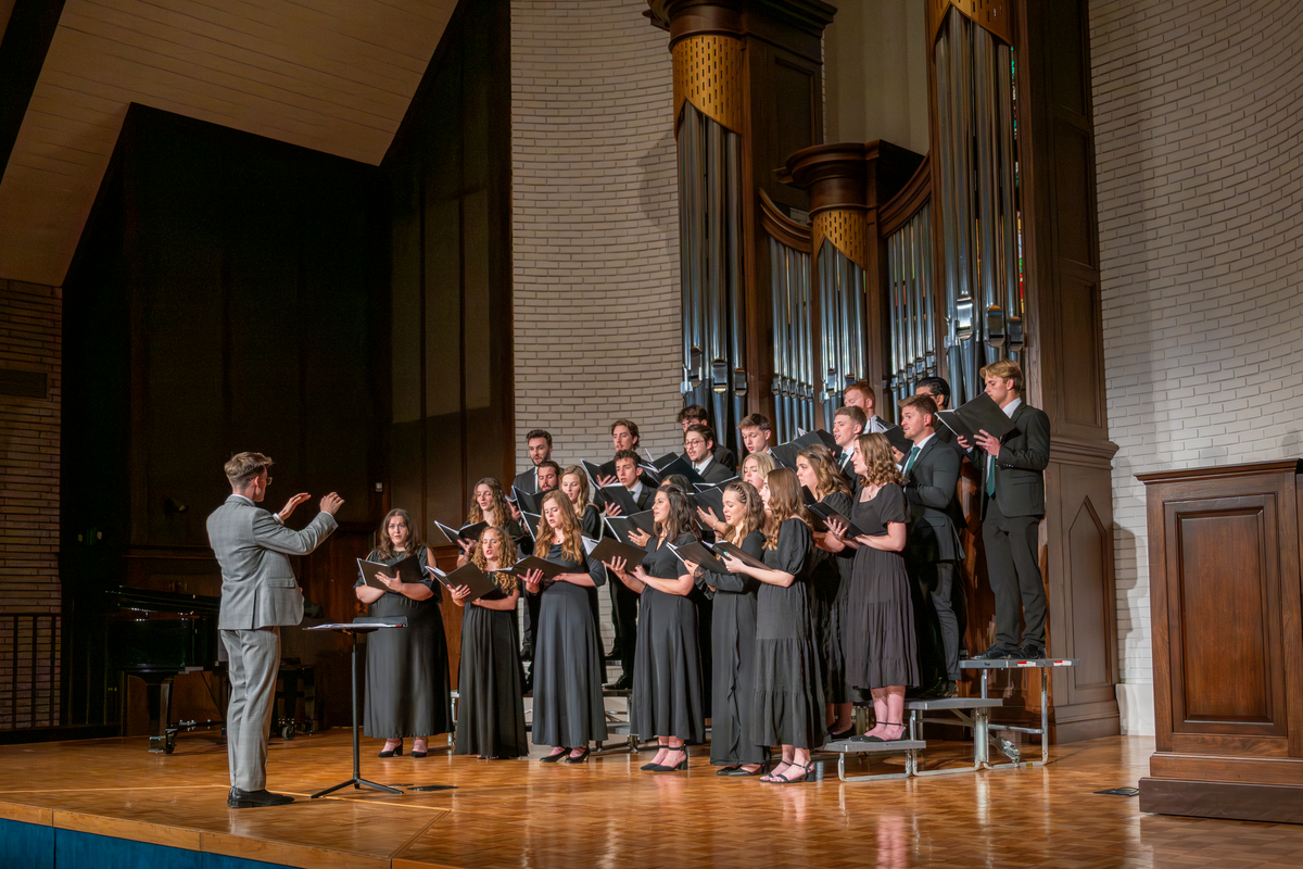 ConnectPCC's tweet photo. Senior music majors recently presented their recitals, performing 45-minute programs of classical and sacred selections prepared with their private instructors. 🎶

These performances give students the opportunity to share what they’ve developed throughout their studies as they near the completion of their undergraduate music degree!

Learn more about PCC’s music program: https://t.co/kf3hMdzklr