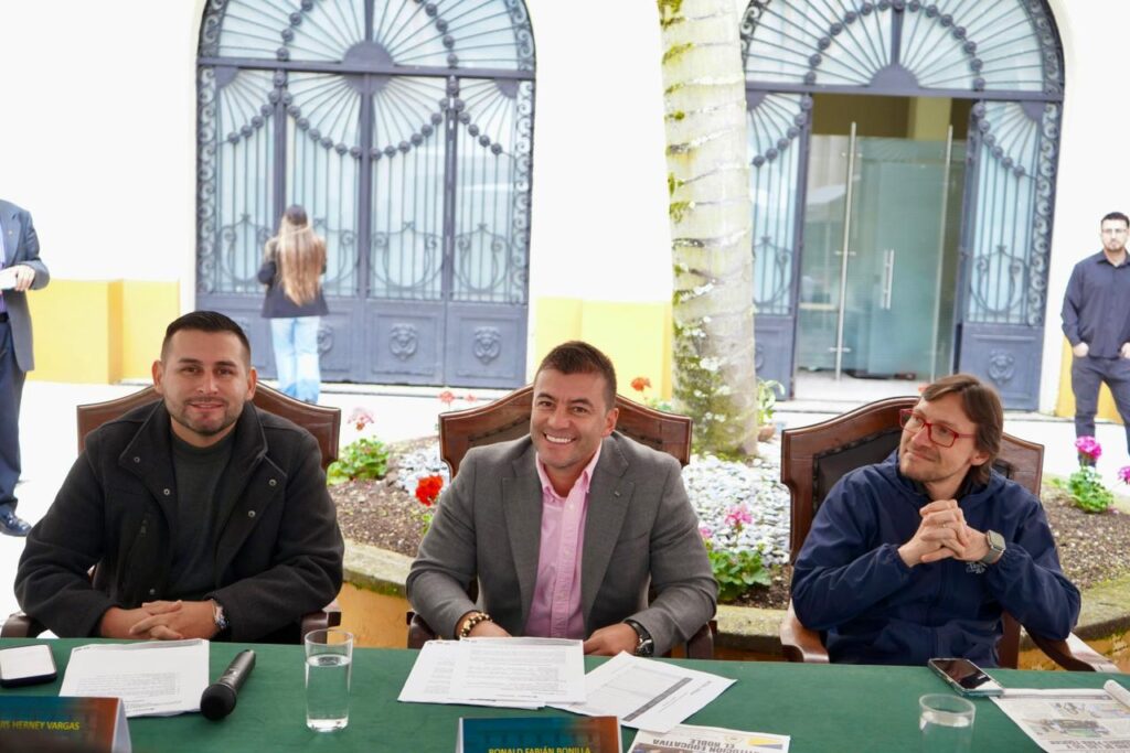 Gobernación de Caldas tweet media