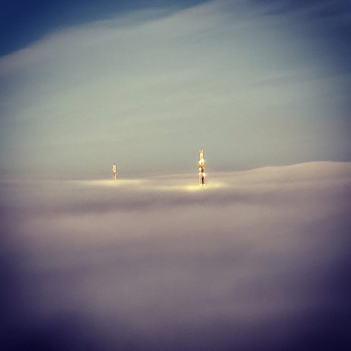 HesOurHeaux77's tweet image. One of the coolest pictures I’ve ever taken. 100 feet in the air and the fog was below the board. I couldn’t even see the ground. 
#oilfield