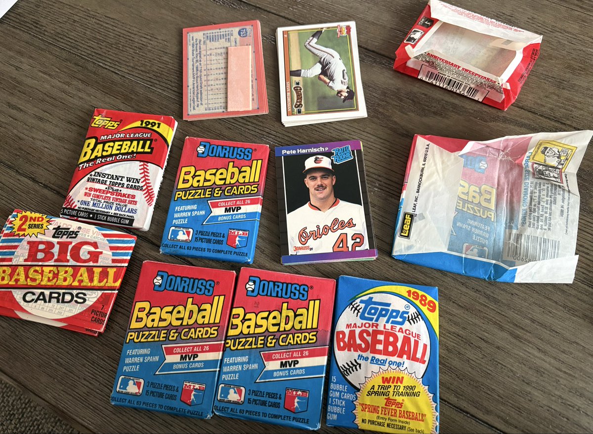 BobbySTL1936's tweet image. Card show at the Mall last weekend. I spent $1 a pack. Show was mainly Pokemon and slabbed cards. So many kids walking around with those cases dealing their slabbed cards. Not sure where the hobby will be 10 years from now. Hardly any vintage. #baseballcards