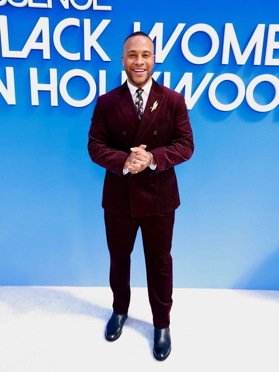 CoffeeTalkJazz's tweet image. Honored to sit in the audience and experience a powerful conversation with DeVon Franklin a visionary who continues to champion stories that center Black women in Hollywood. #MsBridgetteLewis #BlackWomenInHollywood #CoffeeTalk