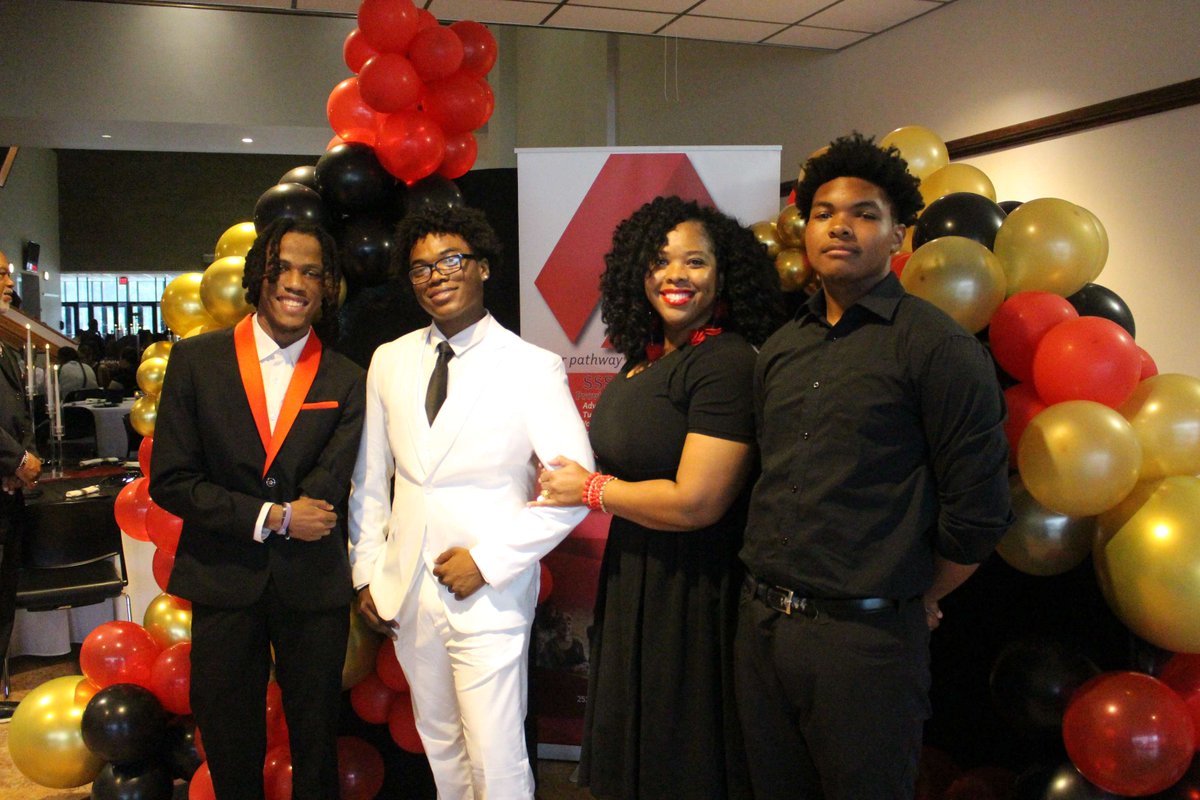 halifaxcc's tweet image. HCC celebrated student success at the Inaugural TRIO Awards Gala on April 29. TRIO Academy completers were honored, graduates received red cords, and transfer students were recognized. Congrats to TRIO Champions Chrisola Ham and Vanessa A. Council. 

#HCC #TRIO
