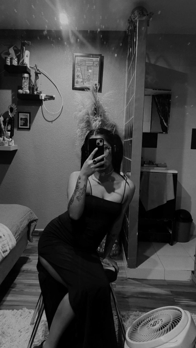 sharmingirlz's tweet photo. Volví ~ Me extrañaron? Regresaré a vender contenido por si están interesados 😘✨

https://t.co/EoU3PuUrUR https://t.co/jO7Uyvp6MA